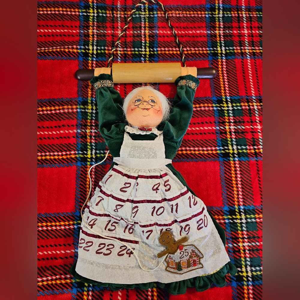 2002 ANNALEE Christmas  Advent Calendar